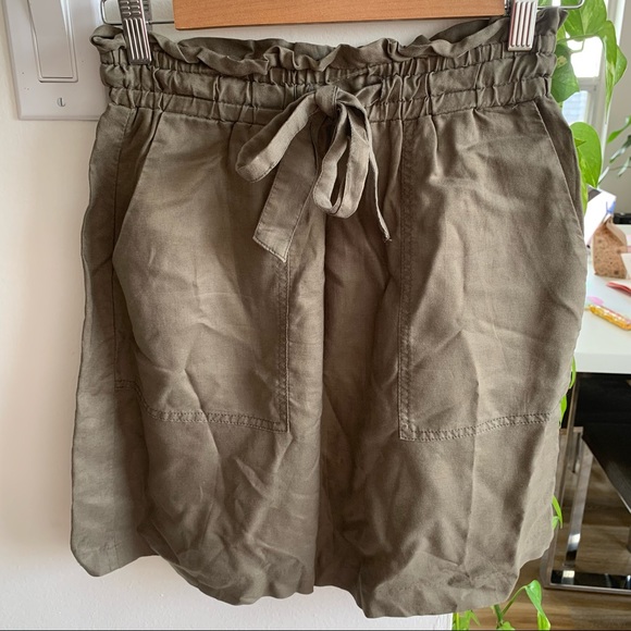 H&M Khaki Skirt - Picture 2 of 5